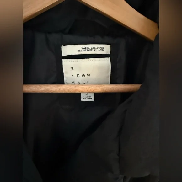 A New Day Black Water-Resistant Belted Puffer Coat Women’s Small - Picture 2 of 3